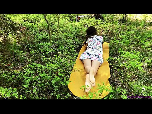 ❤️ Тиндердегі бейтаныс адам менің кискамды мастурбациялайды және орманда құмарланып жүреді ☑ Порно видео бойынша бізде ️❤